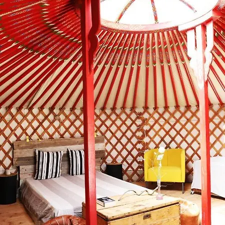 Cucunci Rural Glamping Yurta&Bivacco * Noto